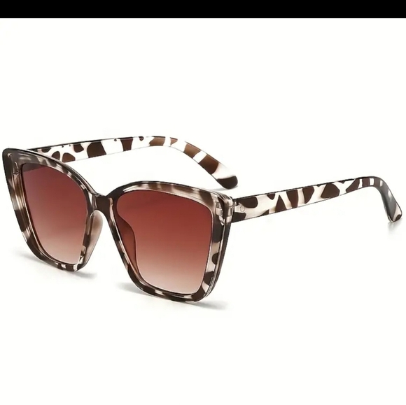3/$30,GREY Tortoise Shell Sunglasses - Picture 3 of 3